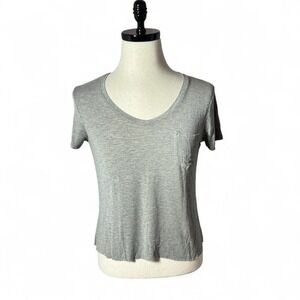 PrAna Gray V-Neck‎ Pocket Tee T-Shirt Casual Everyday Top